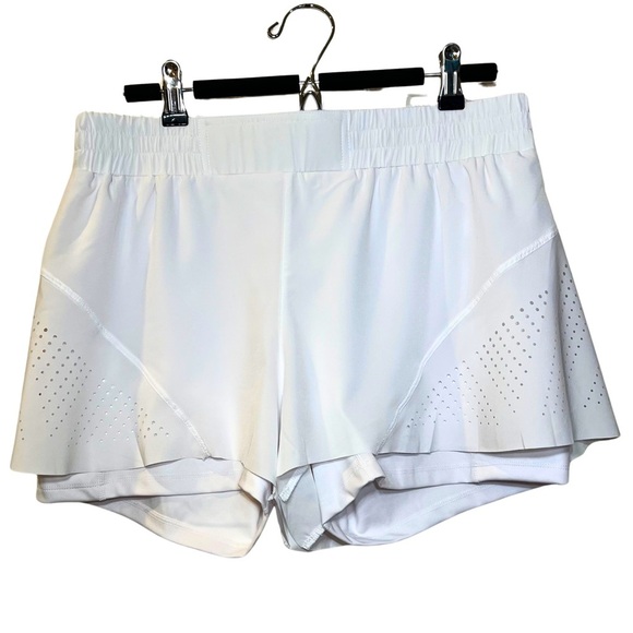 Lucky in Love White Hype Double-Layered Ruffled Shorts - Picture 11 of 12